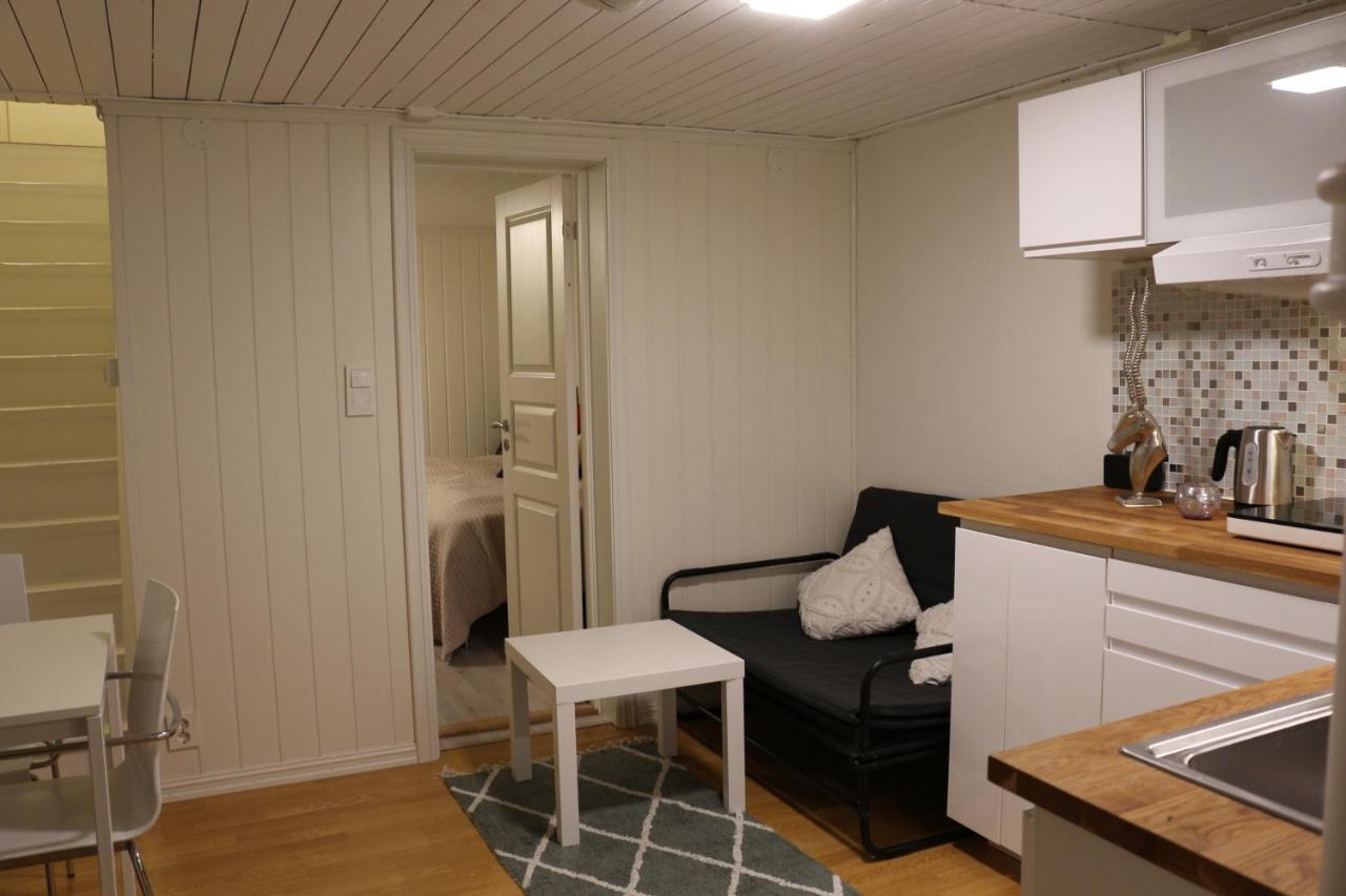 Nice Apartment With1 Bedroom Separate Living Room With A Sofa Bed And A Tiny Kitchen A Bathroom Located In Nordstrand Near By The Sea For 3 Guests With A Garden And Grill 5 Extra Guests With Extra Cost In The Cabin With Sea View Just Outside The Apar オスロ エクステリア 写真
