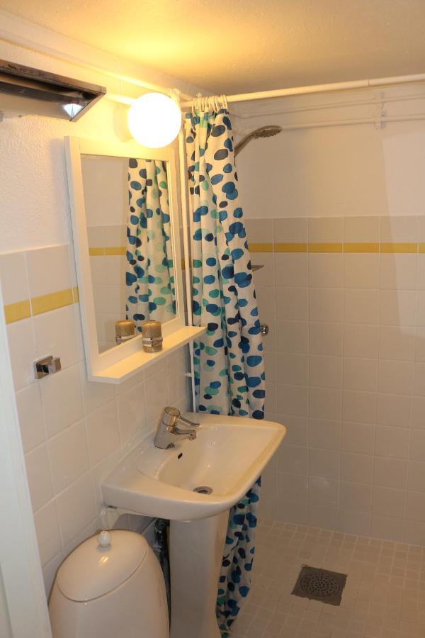 Nice Apartment With1 Bedroom Separate Living Room With A Sofa Bed And A Tiny Kitchen A Bathroom Located In Nordstrand Near By The Sea For 3 Guests With A Garden And Grill 5 Extra Guests With Extra Cost In The Cabin With Sea View Just Outside The Apar オスロ エクステリア 写真