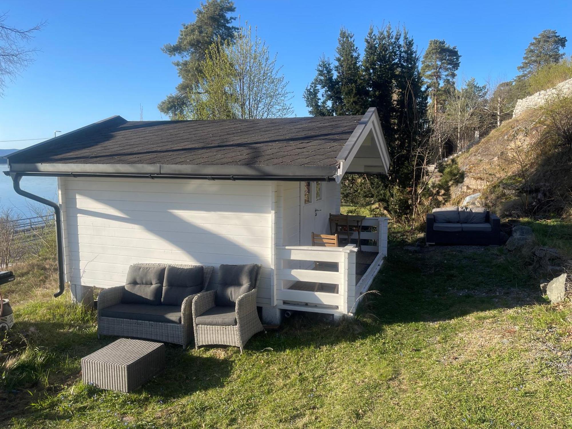 Nice Apartment With1 Bedroom Separate Living Room With A Sofa Bed And A Tiny Kitchen A Bathroom Located In Nordstrand Near By The Sea For 3 Guests With A Garden And Grill 5 Extra Guests With Extra Cost In The Cabin With Sea View Just Outside The Apar オスロ エクステリア 写真