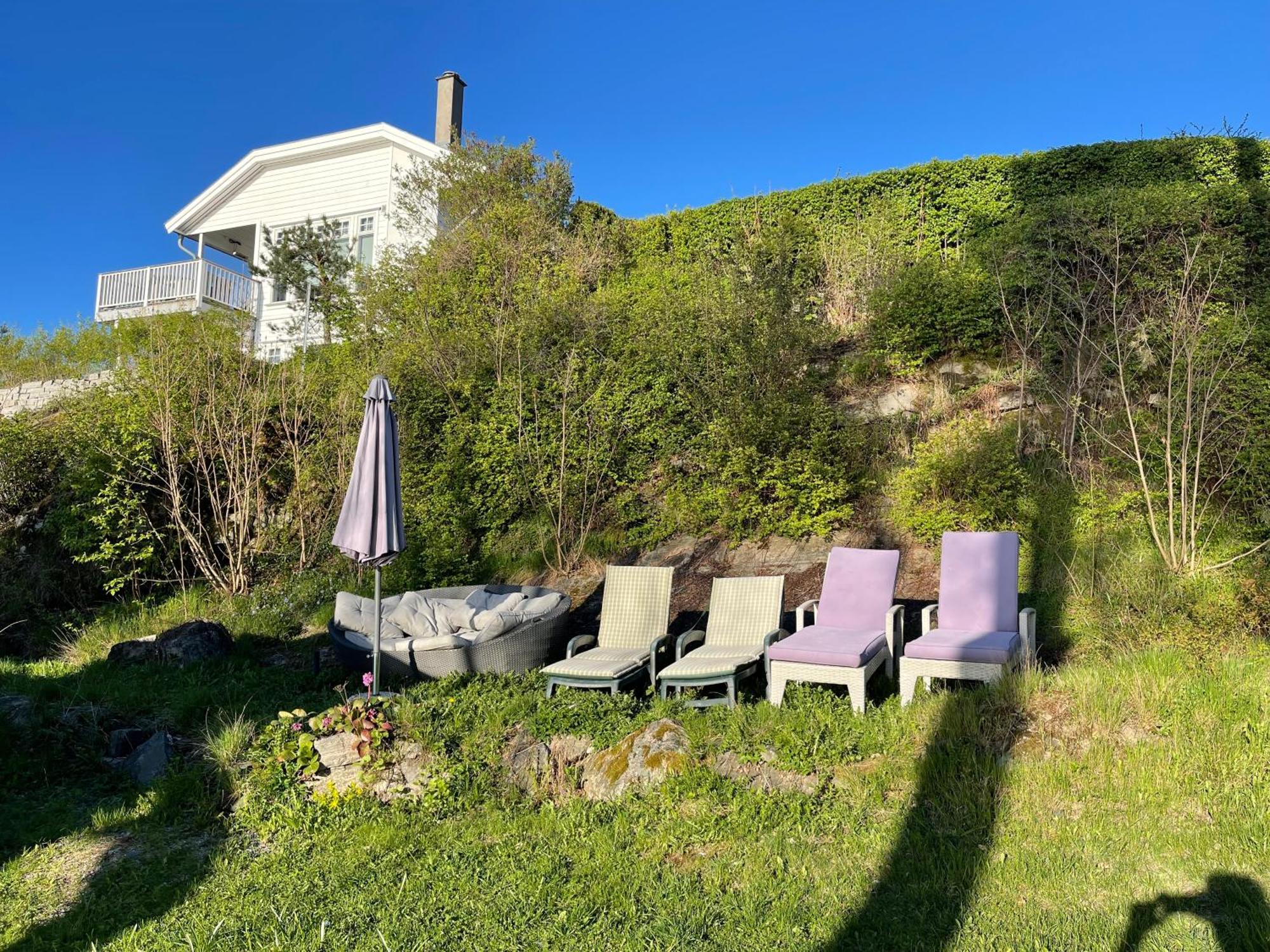 Nice Apartment With1 Bedroom Separate Living Room With A Sofa Bed And A Tiny Kitchen A Bathroom Located In Nordstrand Near By The Sea For 3 Guests With A Garden And Grill 5 Extra Guests With Extra Cost In The Cabin With Sea View Just Outside The Apar オスロ エクステリア 写真